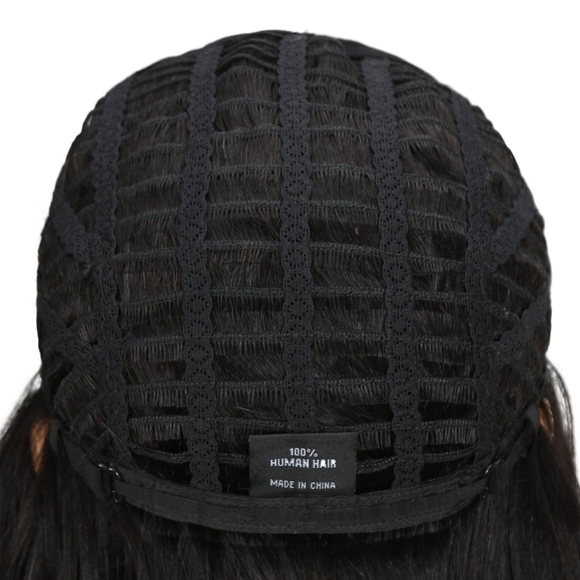 The Bayang Straight Wig - Picture 2 of 5